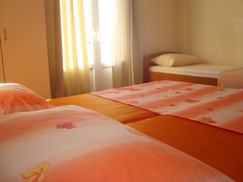 Apartments Roncevic #Joko# 格拉达茨 客房 照片